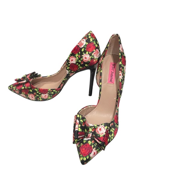 Betsey Johnson Prince Floral Print Women's Heels - Picture 1 of 11